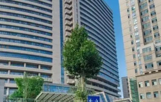 江苏省人民医院大门口